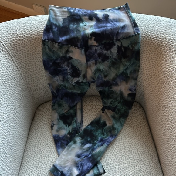 Lululemon align leggings - Picture 2 of 2